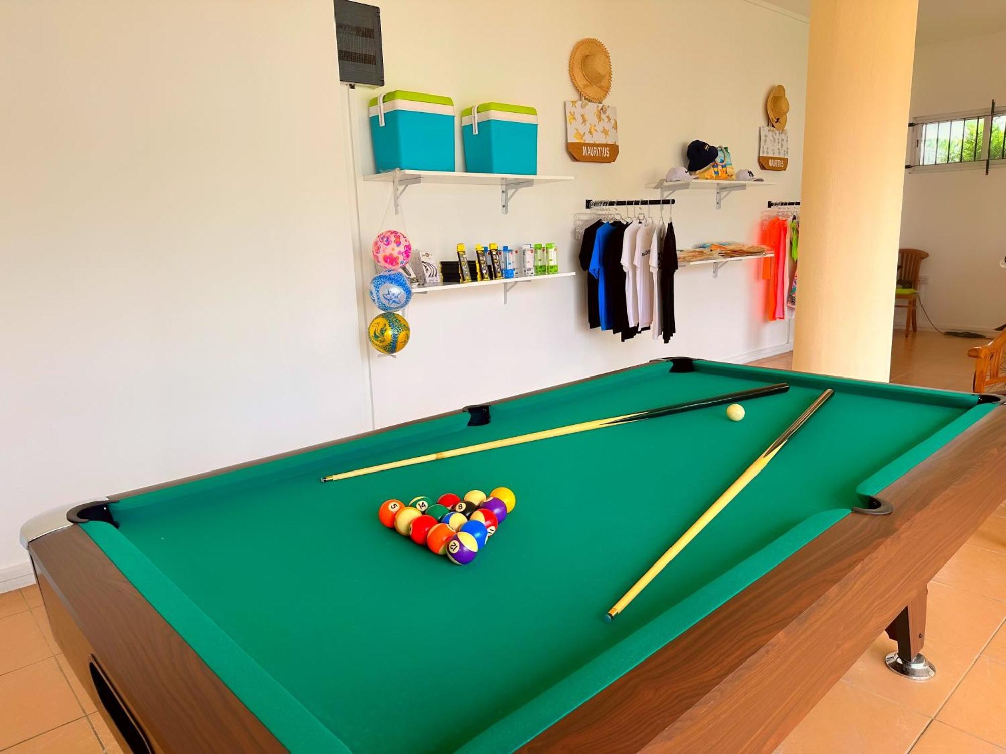 Koa Hotel Riambel Bagian luar foto