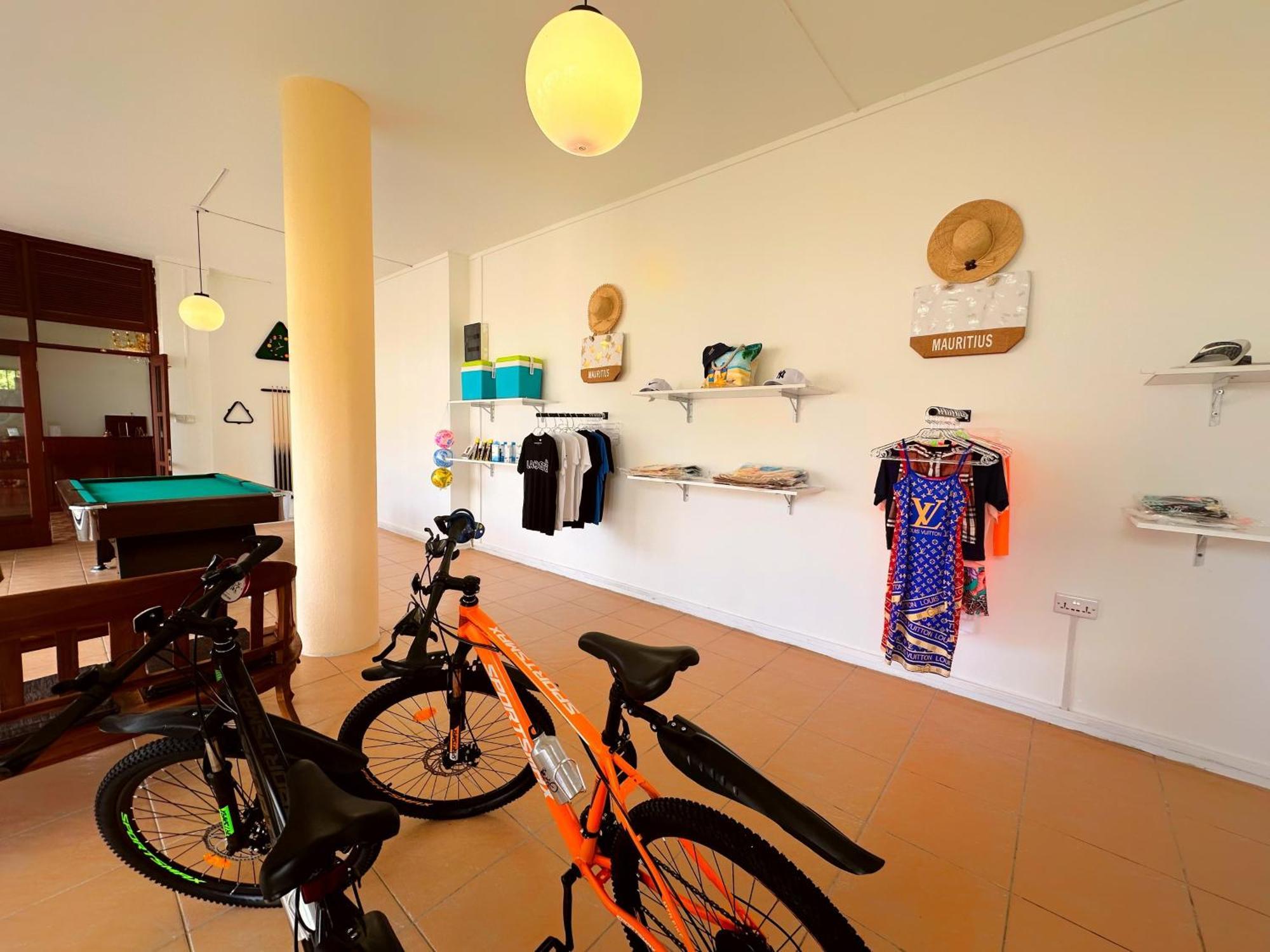 Koa Hotel Riambel Bagian luar foto